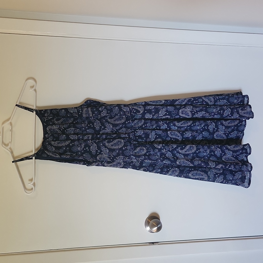 BLUE RAIN blue and white paisley dress